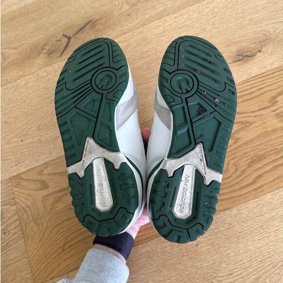 New Balance -  550 Sneakers in Green White & Gray